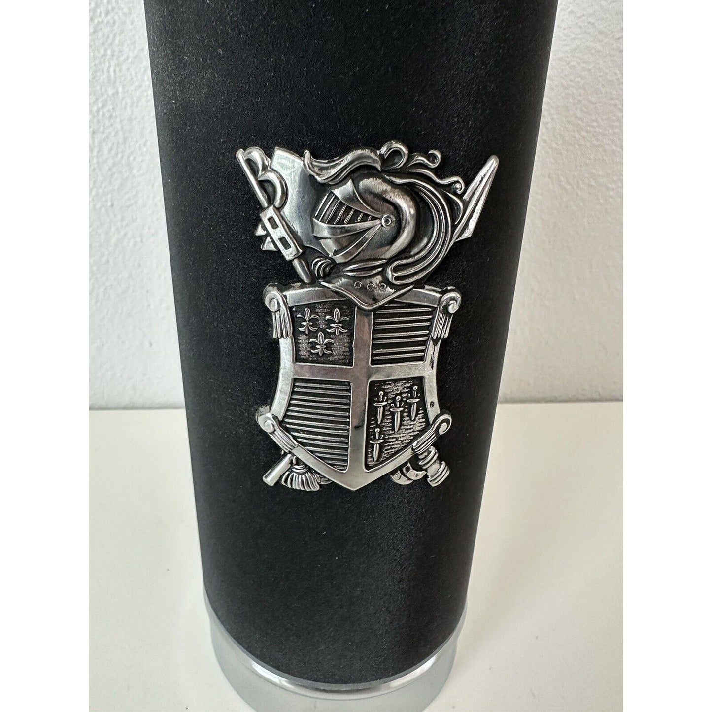 VINTAGE *NEW* Black Coat of Arms Music Box Decanter-"How Dry I Am"