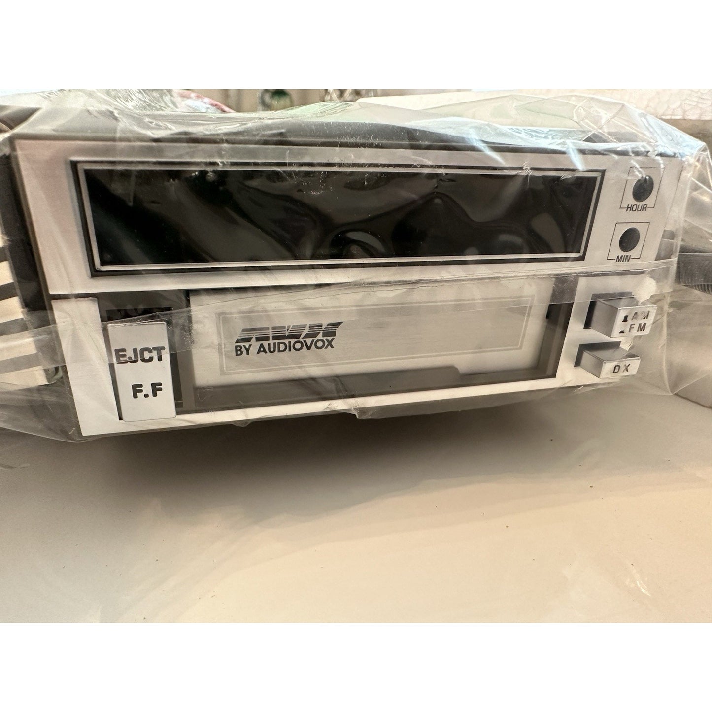 VINTAGE *NEW* 1980's Audiovox AVX 900 AM/FM Radio Cassette Player Car Stereo