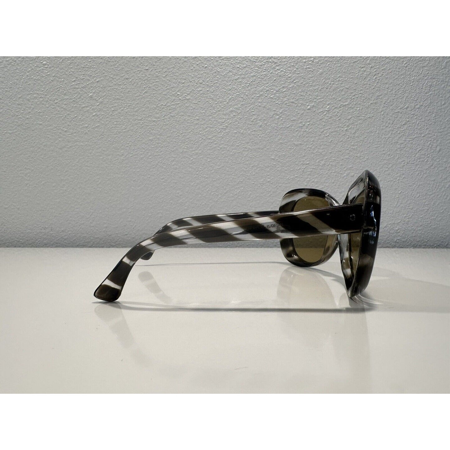 VINTAGE *NEW* Striped Tortoise Chic Sunglasses Movie Prop