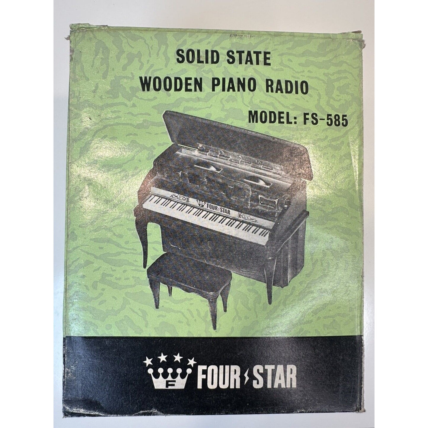 VINTAGE *NEW* 1960's Four Star Solid State Wooden Piano Radio