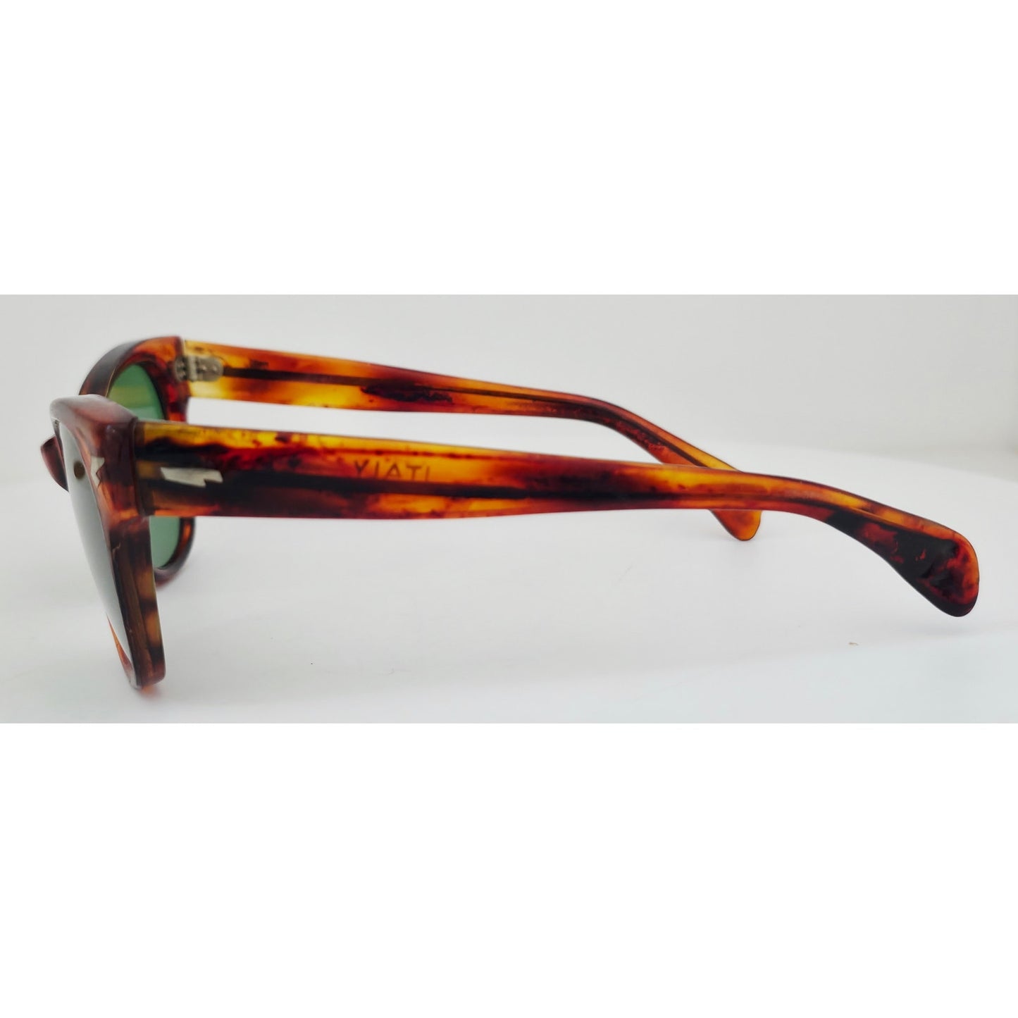 VINTAGE *NEW* 1970's Glam Unisex Tortoise Frame with Green Lens Sunglasses