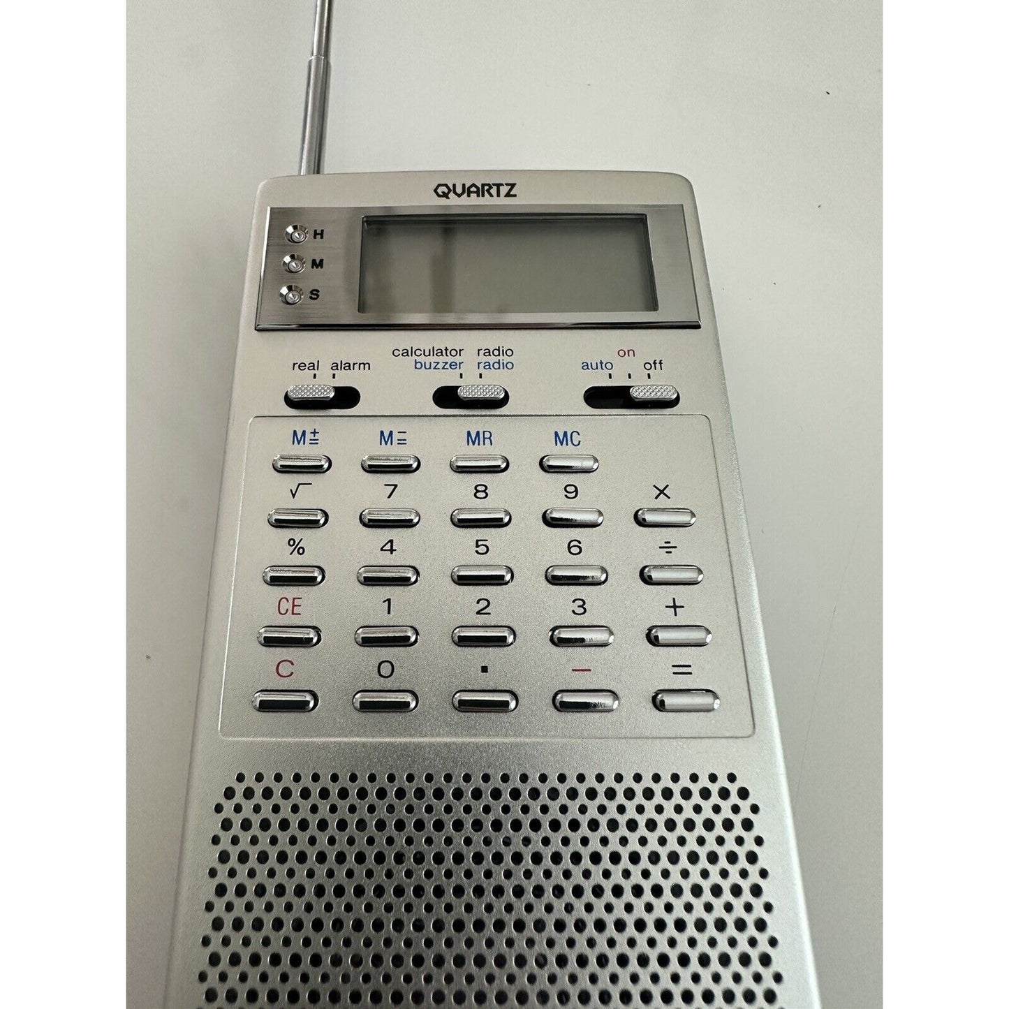 VINTAGE *NEW* Sanyo RPM 6950 Calculator am/fm Clock Radio Slim
