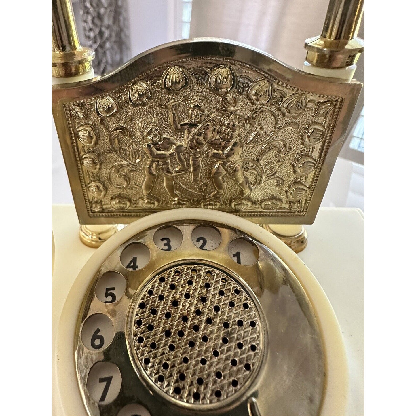 VINTAGE *NEW* French Style Telephone Radio - Solid State