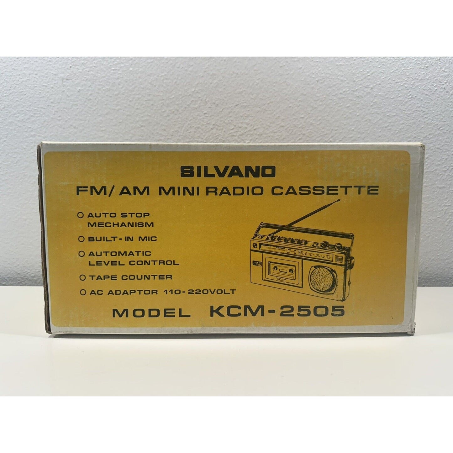 VINTAGE *NEW* Silvano KCM-2505 am/fm Mini Radio Cassette Player