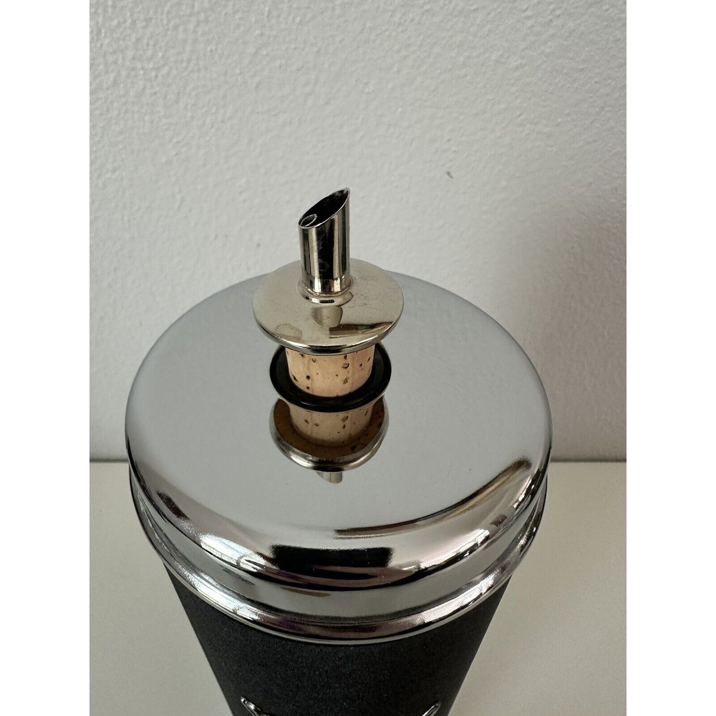 VINTAGE *NEW* Black Coat of Arms Music Box Decanter-"How Dry I Am"