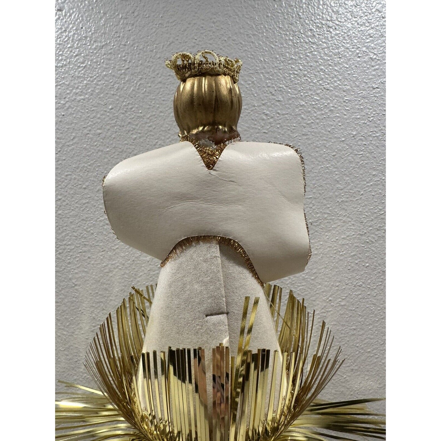 VINTAGE *NEW* Pair Of Christmas Angels-Crown, Felt Clothing, Gold, plays Silent Night
