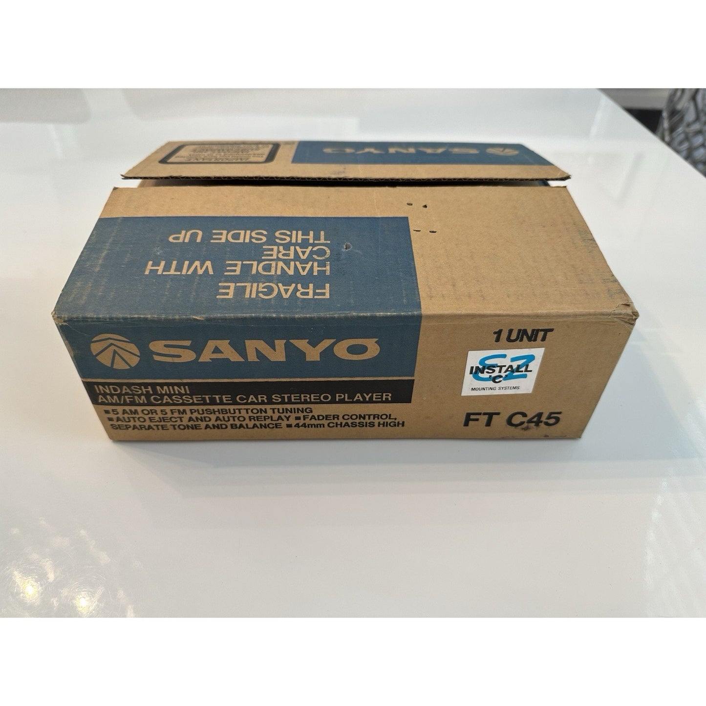 VINTAGE *NEW* Sanyo FT-C45 Indash Mini AM/FM Cassette Car Stereo 44mm chas Japan