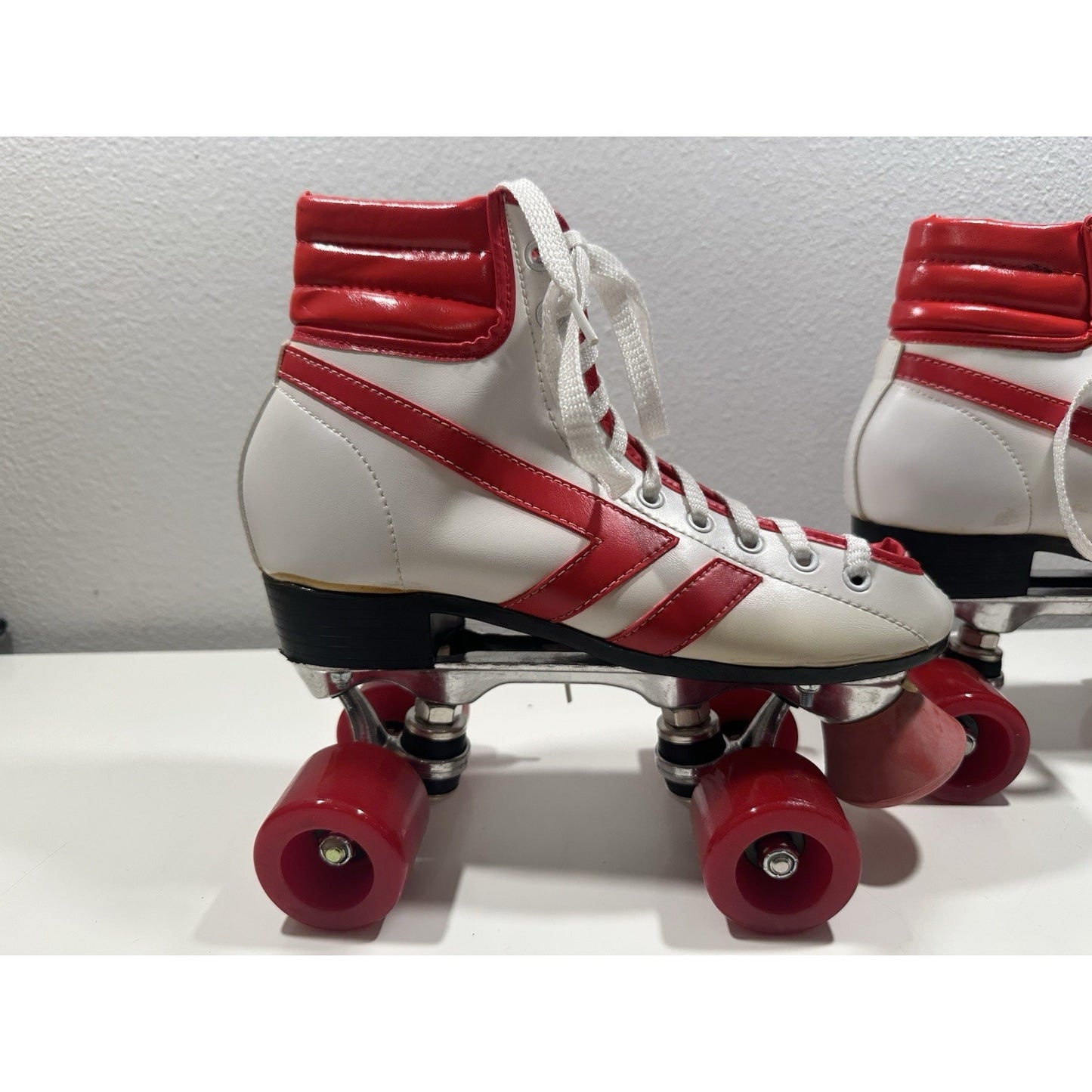 VINTAGE *NEW* 1970's Hot Shot Vinyl Demi-Boot Roller Skates-MN'S 6/WMN 8