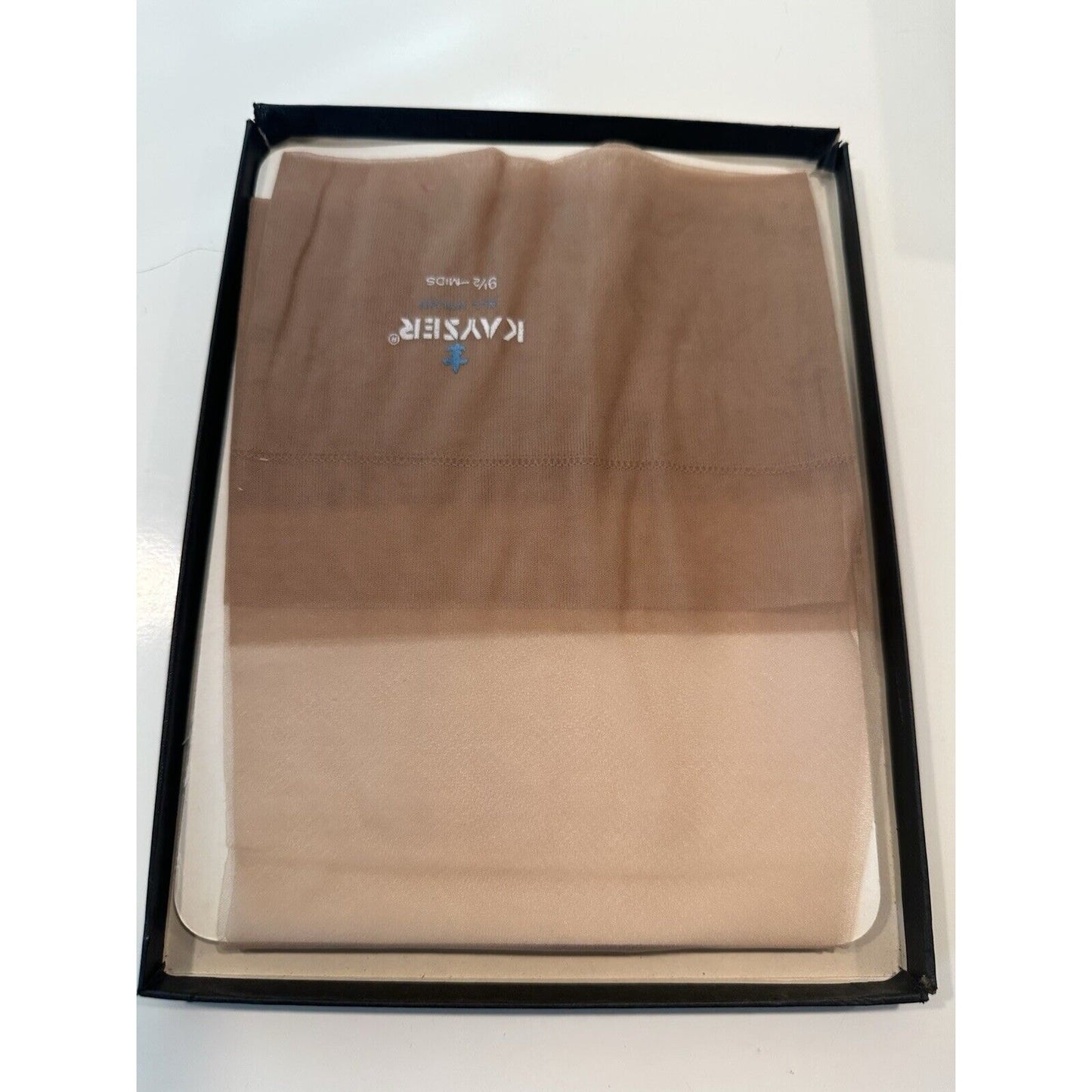 VINTAGE *NEW* Kayser Hosiery-Seamless-Shell Beige - Mid Sz8.5M X 1