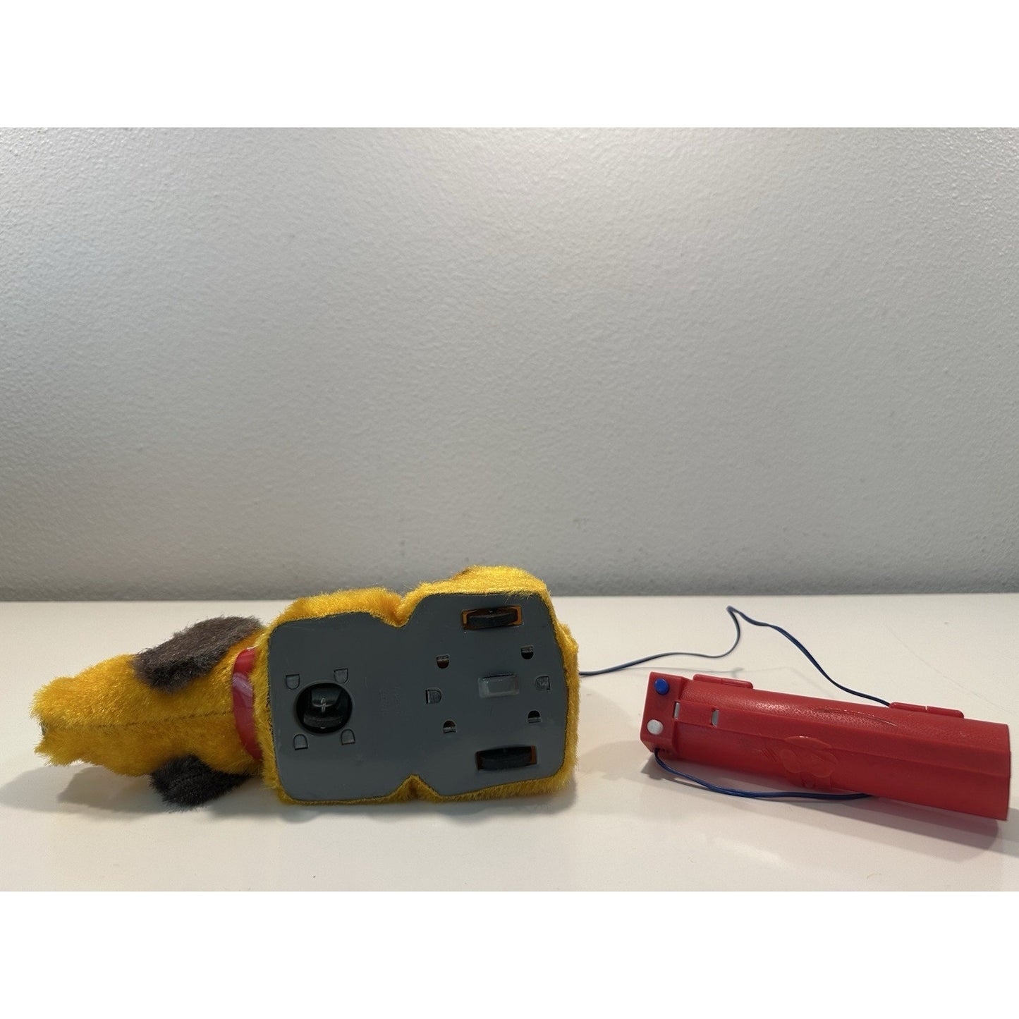 VINTAGE *NEW* 1960's Nosey Sniffy Puppy Dog Remote Control Battery-Operated Toy