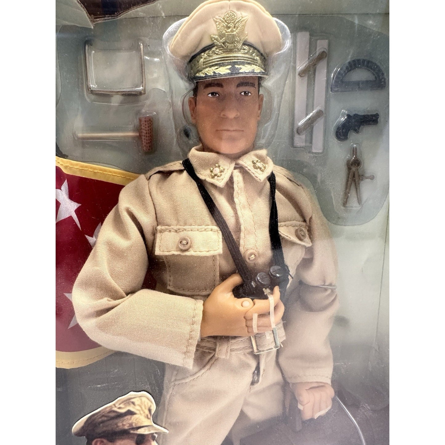 VINTAGE *NEW* GI Joe General Douglas MacArthur Metal of Honor Action Figure