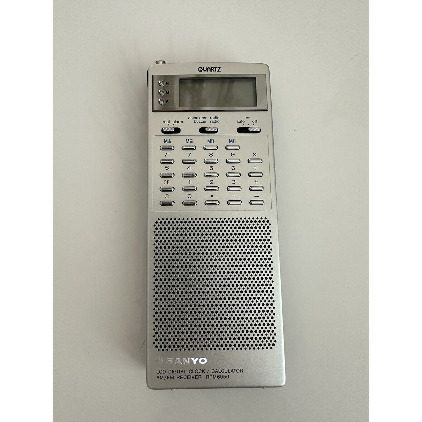 VINTAGE *NEW* Sanyo RPM 6950 Calculator am/fm Clock Radio Slim