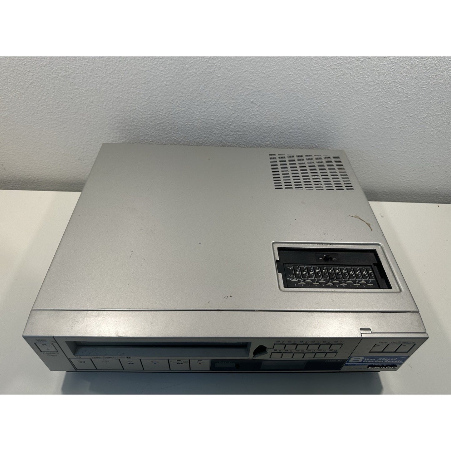 Needs Lovin' VINTAGE Sharp VC-481U Front Loading vhs vcr No Remote/Manual