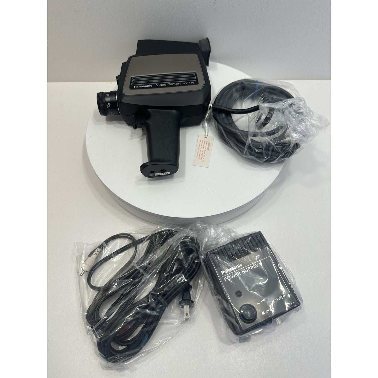 Vintage *NEW* 1980's Panasonic WV-470 B&W Video Camera + Power Supply