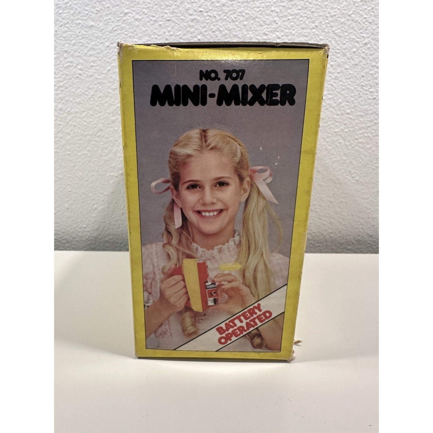 VINTAGE *NEW* 1970's Toy Mixer & Bowl Battery-Operated