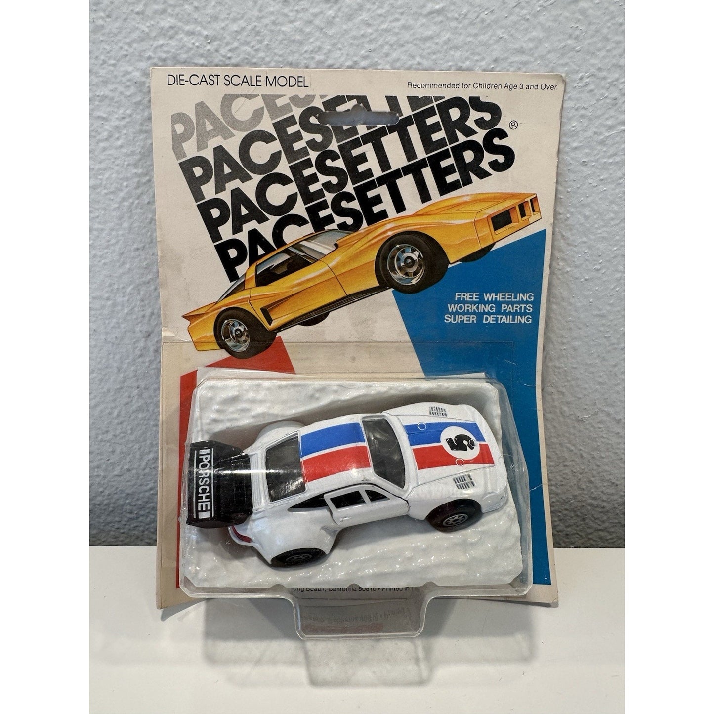 VINTAGE *NEW* 1985 Zee Pacesetter Porsche Free Wheeling 1/64 Diecast Car