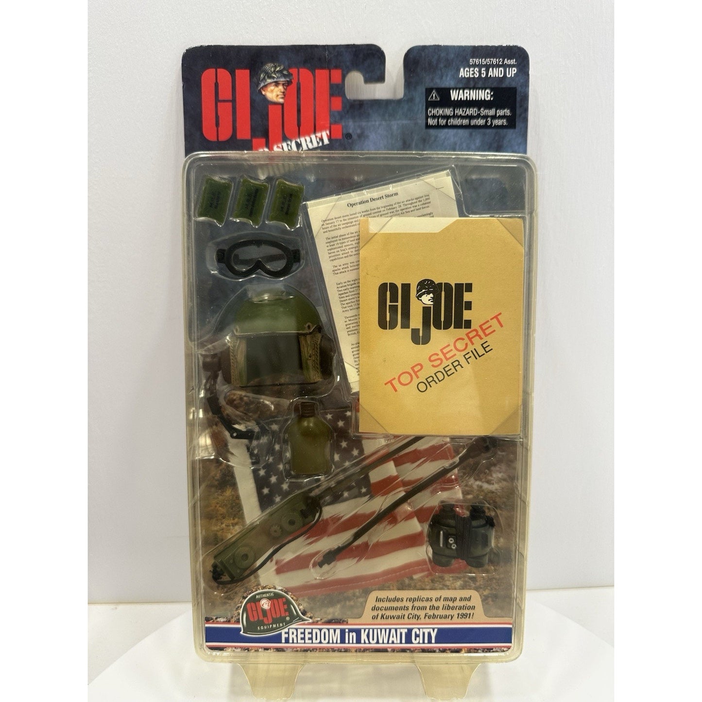 VINTAGE *NEW* 1999 GI Joe The Secret Orders Freedom From Kuwait City Gear