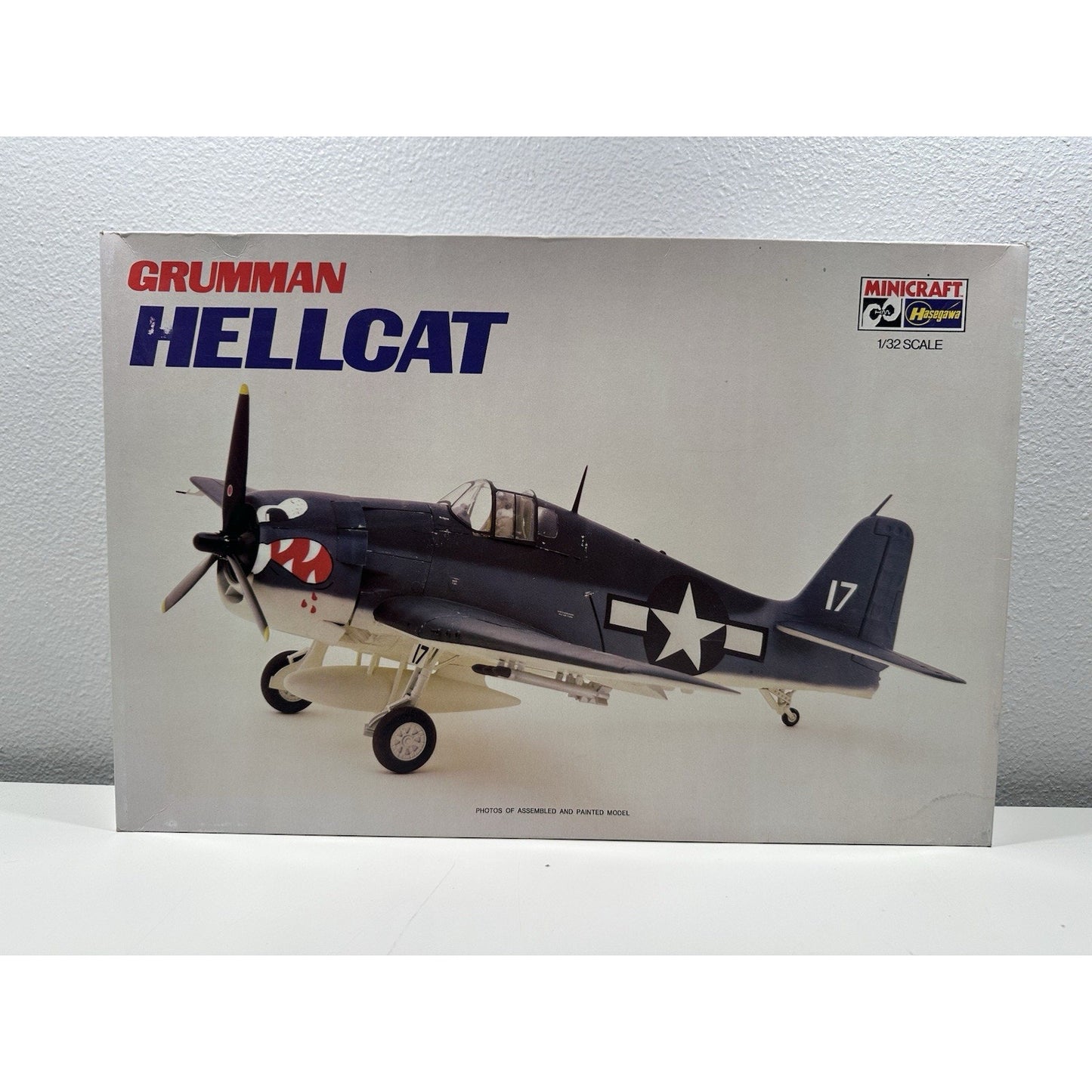 VINTAGE *NEW* Hasegawa Grumman Hellcat F6F-3/5 1:32 Model 1081