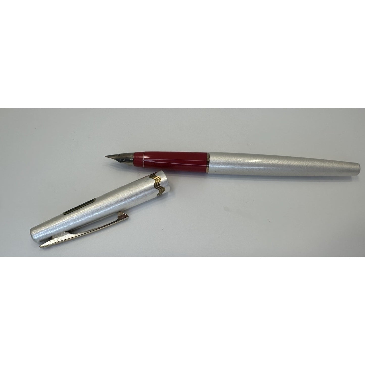 VINTAGE *NEW* 1960's Lady Sheaffer Brushed Steel Gold Accent Fountain Pen| Movie