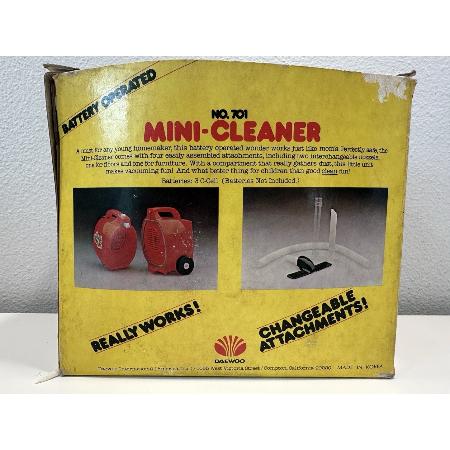 VINTAGE *NEW* In My Little House Battery Mini Vacuum Cleaner Toy Daewoo