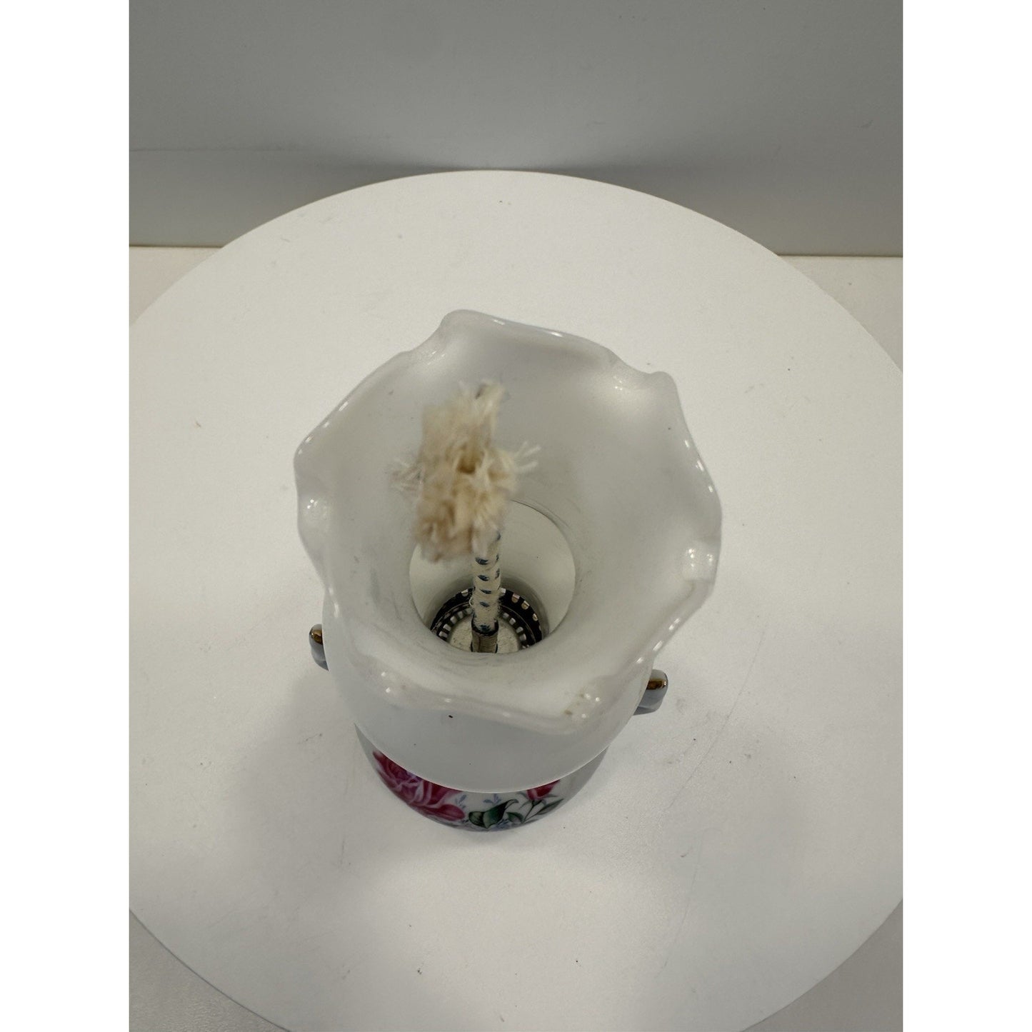 VINTAGE *NEW* 1970's Porcelain Oil Lamp with Flowers