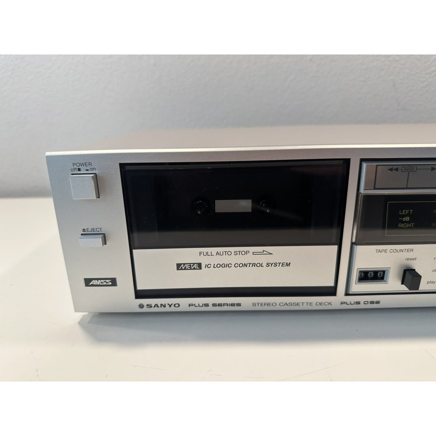 VINTAGE *NEW* Sanyo Plus D56 Stereo Cassette Deck led