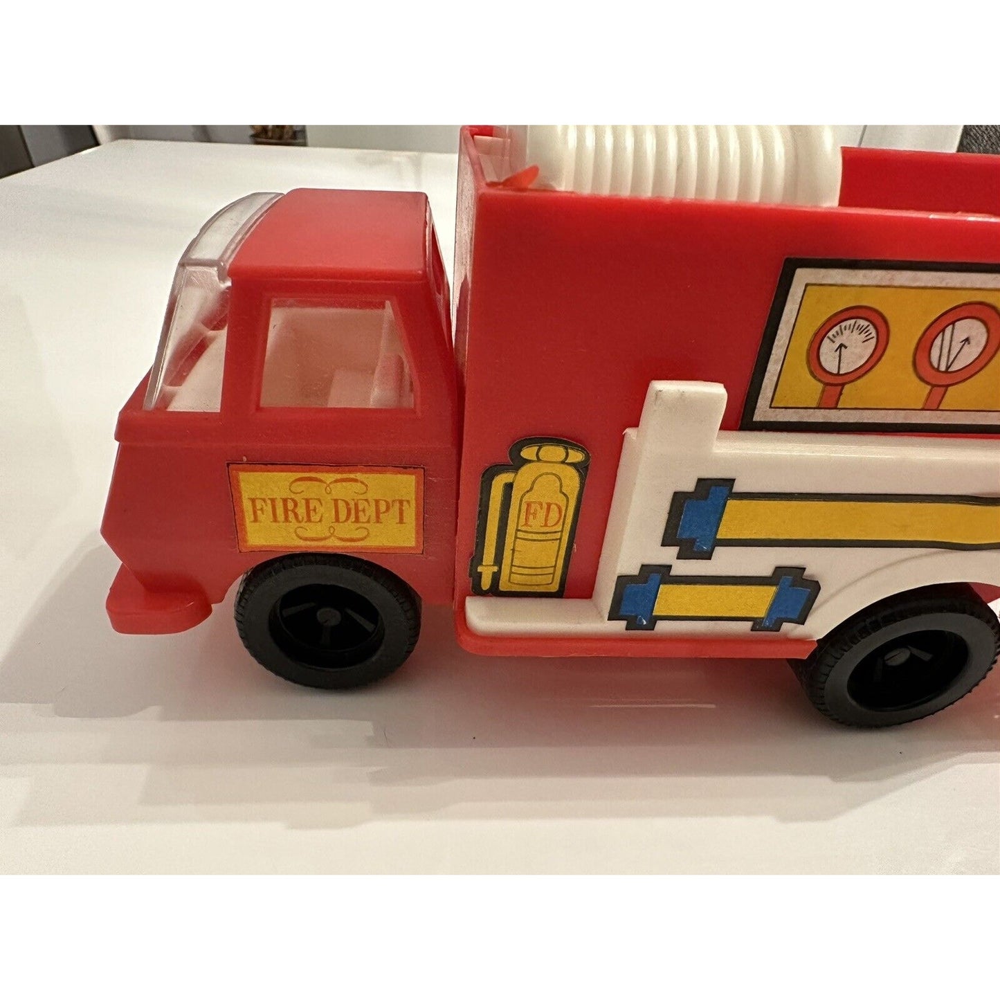 ViNTAGE *NEW* 1970's Durham's Rescue 1 Fire Truck w/Remote Control