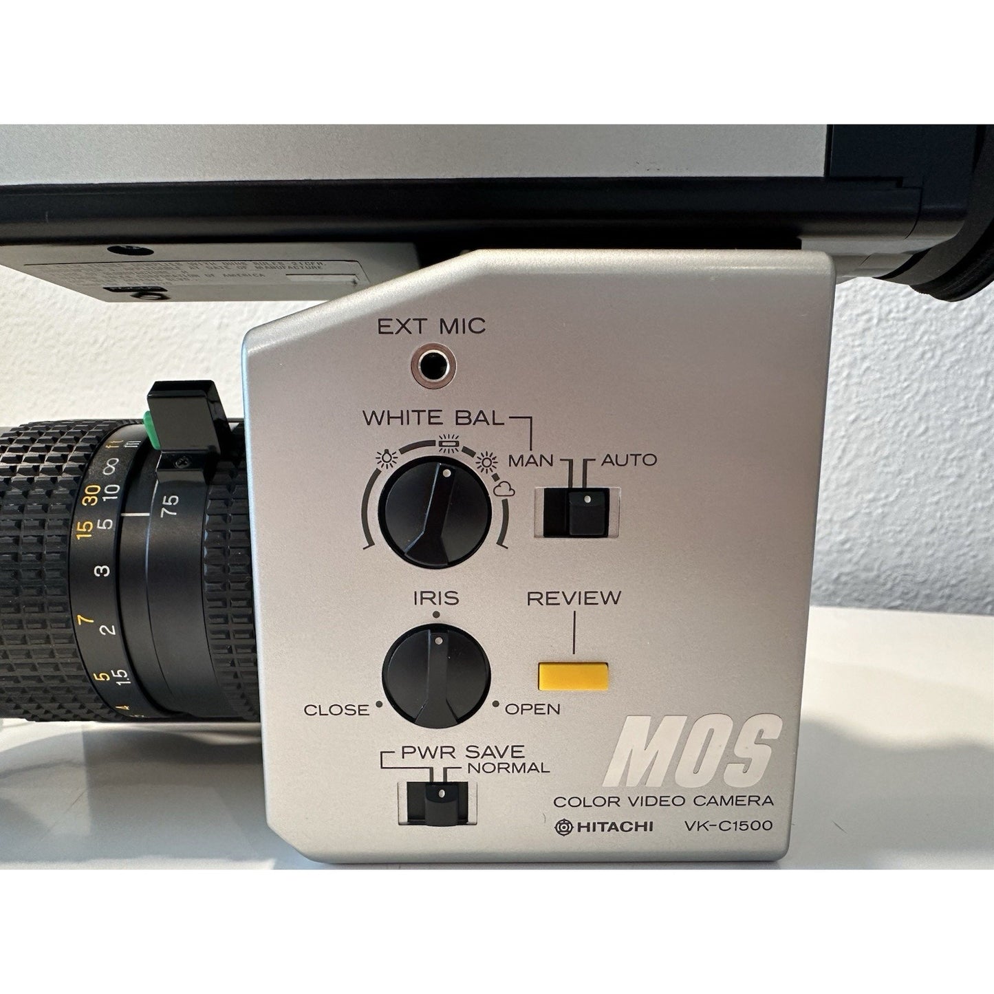 VINTAGE *NEW* 1980's Hitachi VK-C1500 Color Video Camera F1.2X6 Zoom