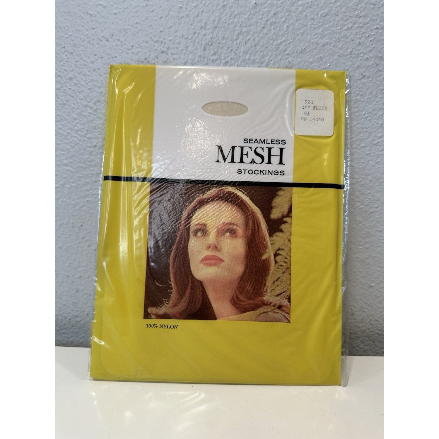VINTAGE *NEW* Packaged Hosiery-Seamless-Off White-6 pair-Sz8.5M