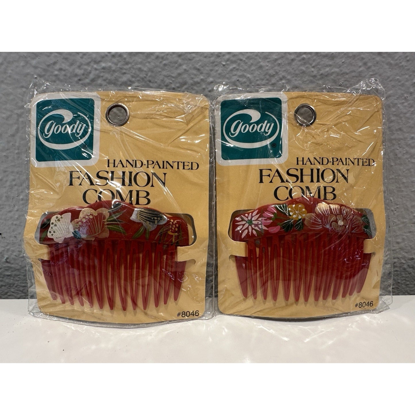 VINTAGE *NEW* 1970's/1980's Goody Hand-painted Fashion Combs Set