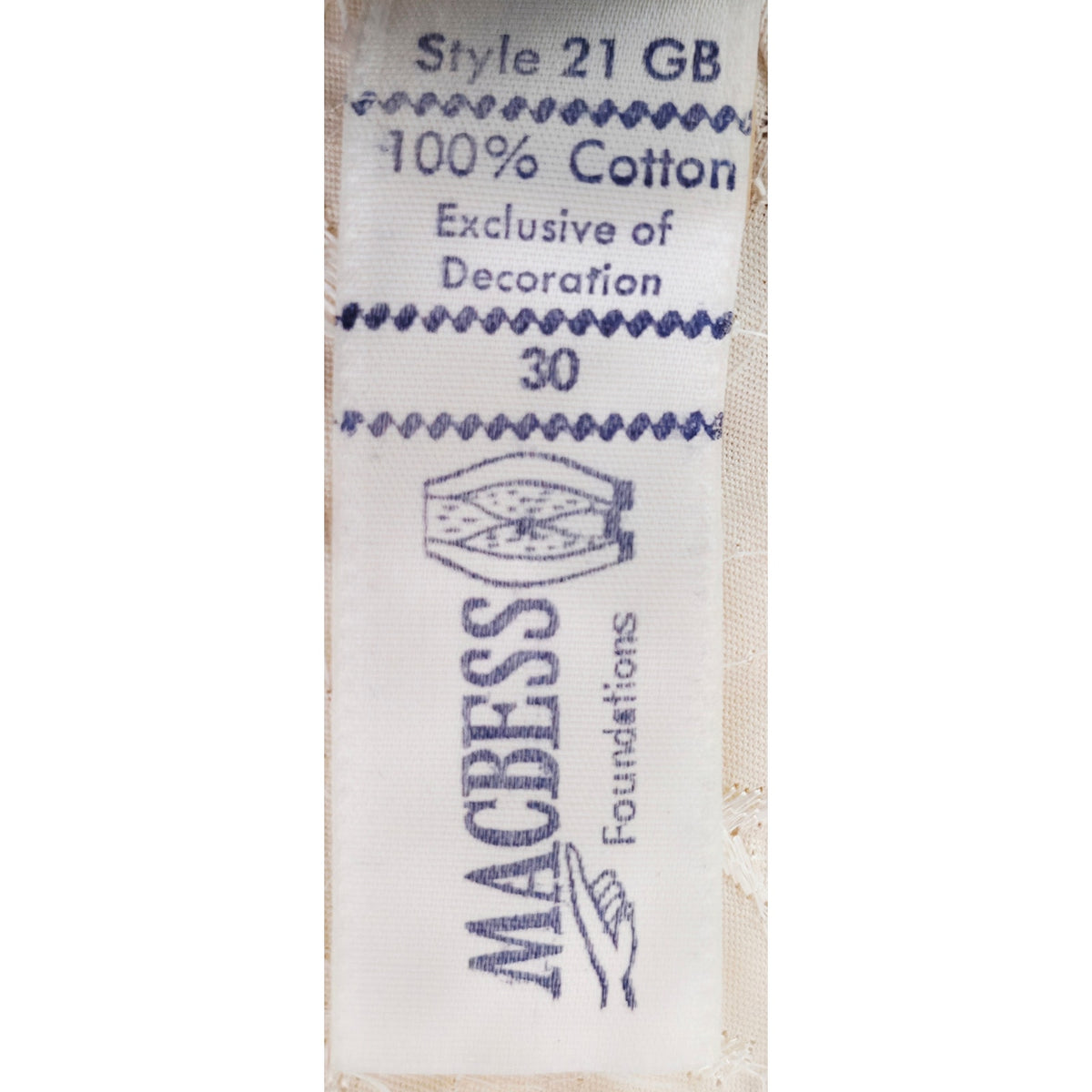 VINTAGE *PRISTINE * 1960's MACBESS Women's Cream Garter Belts Size 30 Lot 4