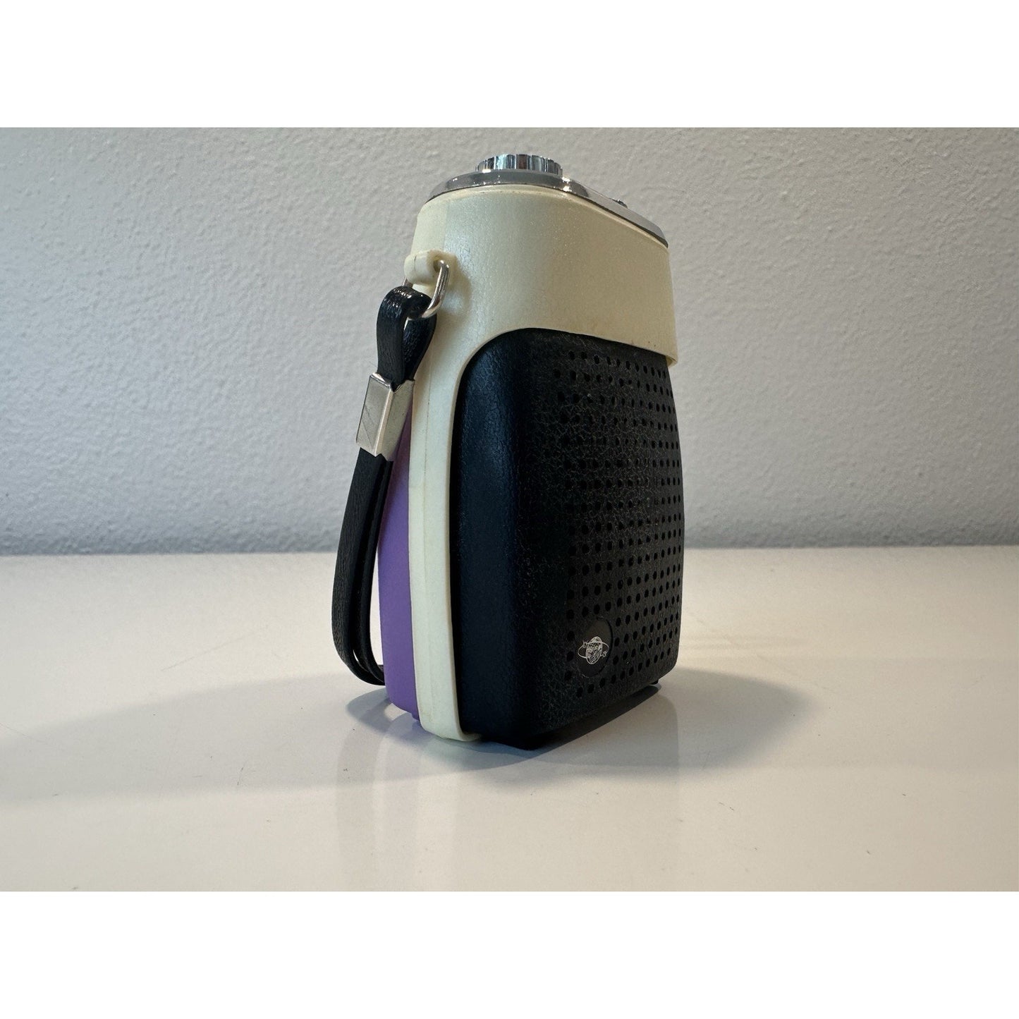 VINTAGE *NEW* Sakura MEC-163 Purple/Black Solid State Micro Transistor Radio