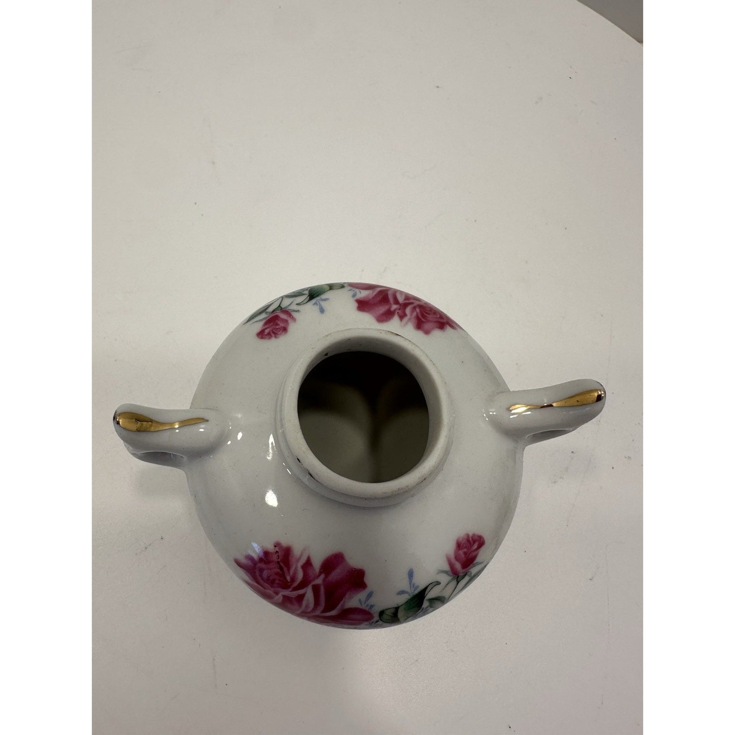 VINTAGE *NEW* 1970's Porcelain Oil Lamp with Flowers