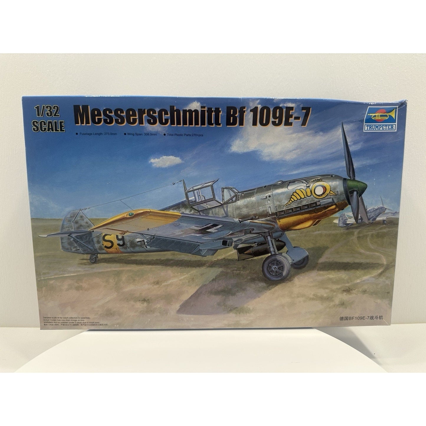 VINTAGE Trumpeter 1/32 Messerschmitt Bf109E7 German Fighter/Bomber Kit