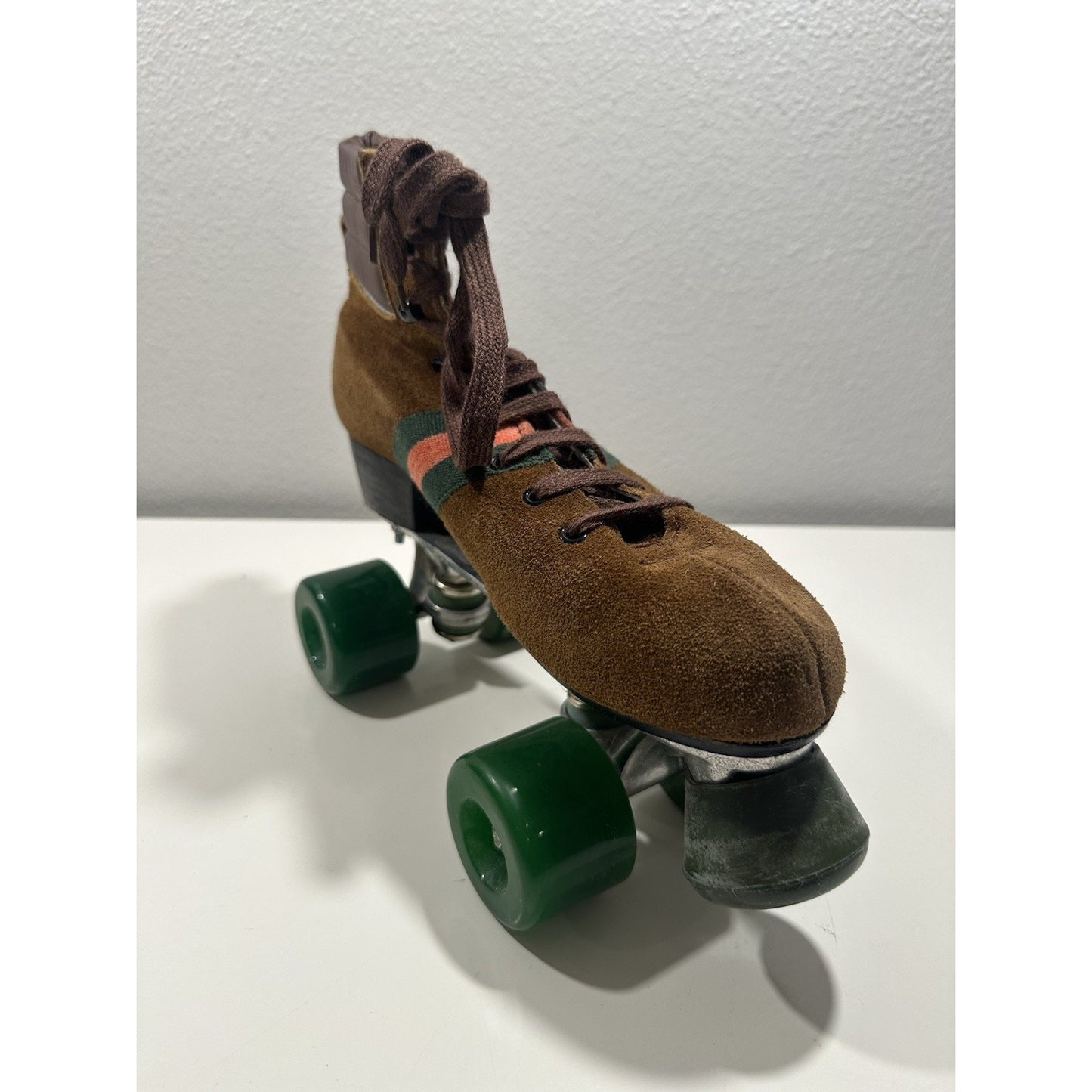 VINTAGE *NEW* 1970's's Hot Shot Suede Demi-Boot Roller Skates-MN'S 8/WMN 10