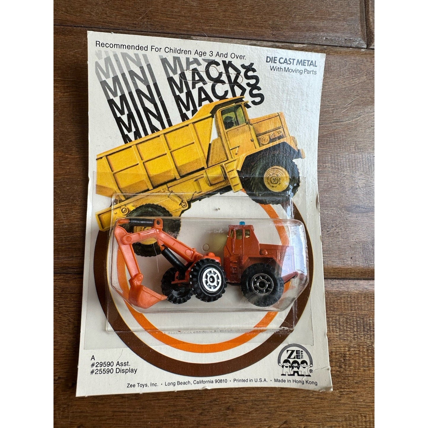VINTAGE *NEW* 1980's Zee Mini Macks Die Cast Metal Orange Hydraulic Excavator