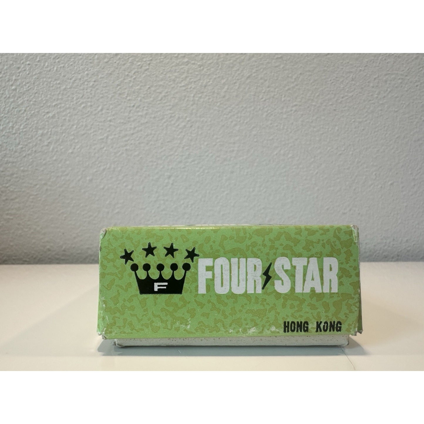 VINTAGE *NEW* 1970's Four Star FS-8 Solid State Radio in Gray
