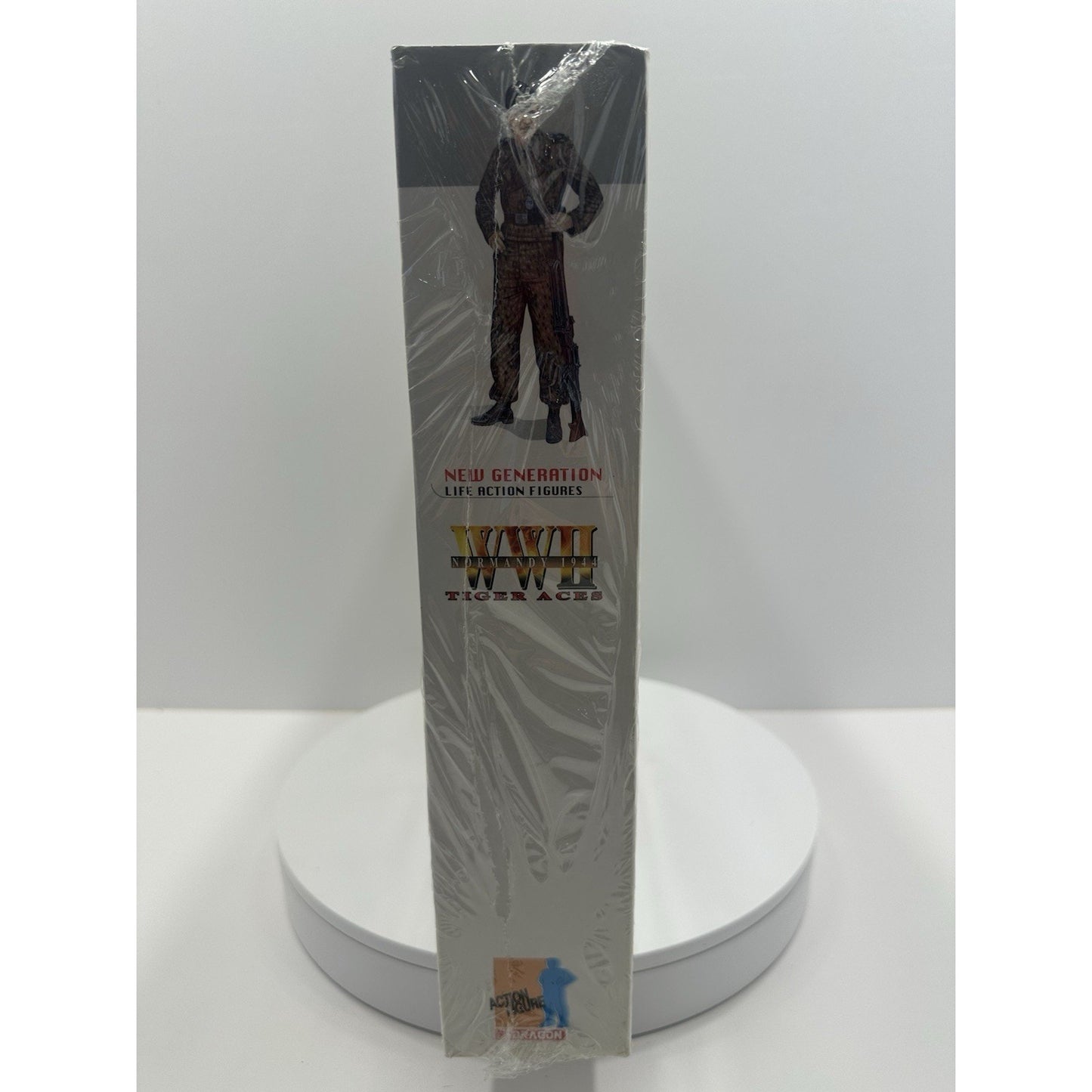 VINTAGE *NEW* Dragon WWII Normandy 1944 Tiger Aces Bobby/Michael 1/6 Figure Sealed