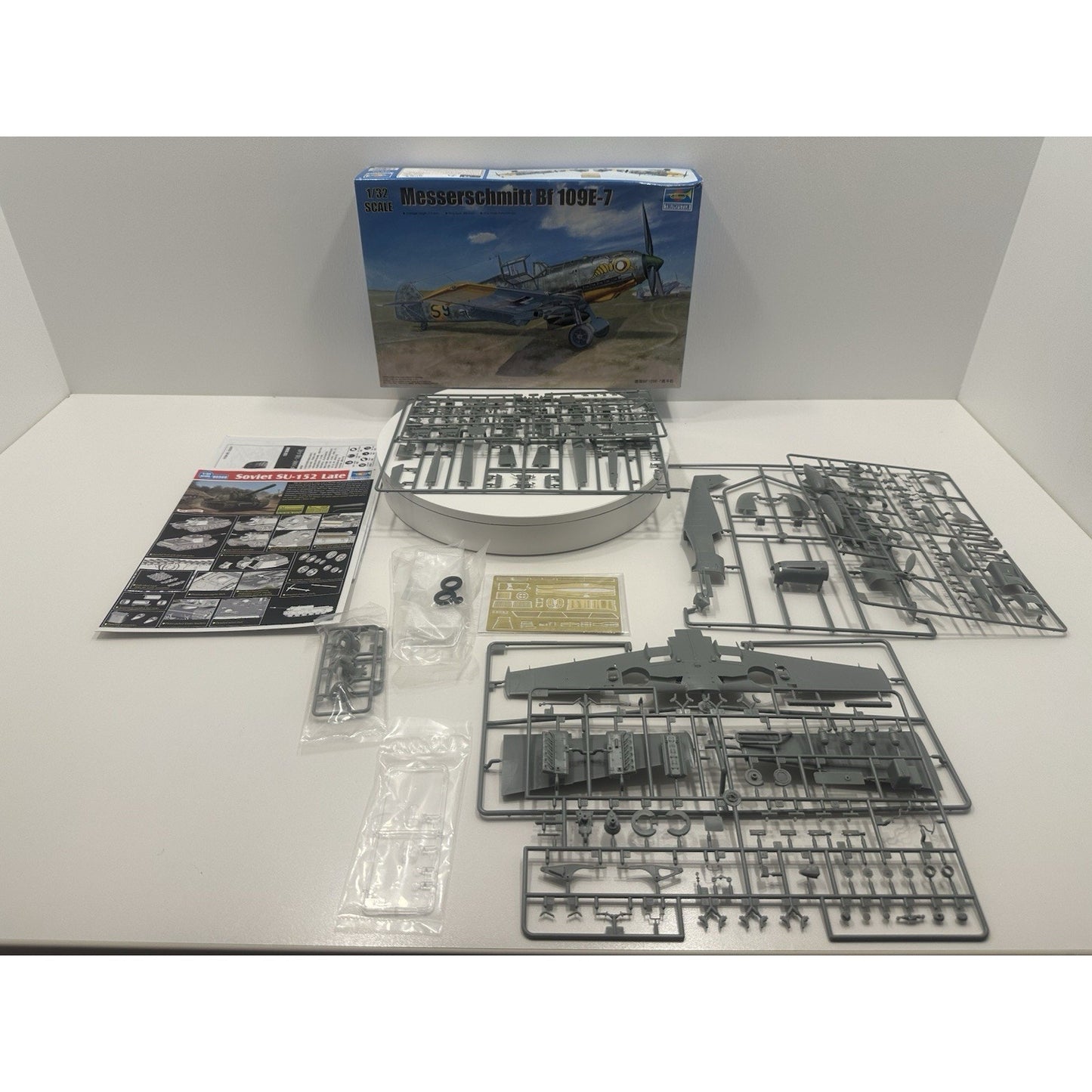 VINTAGE Trumpeter 1/32 Messerschmitt Bf109E7 German Fighter/Bomber Kit