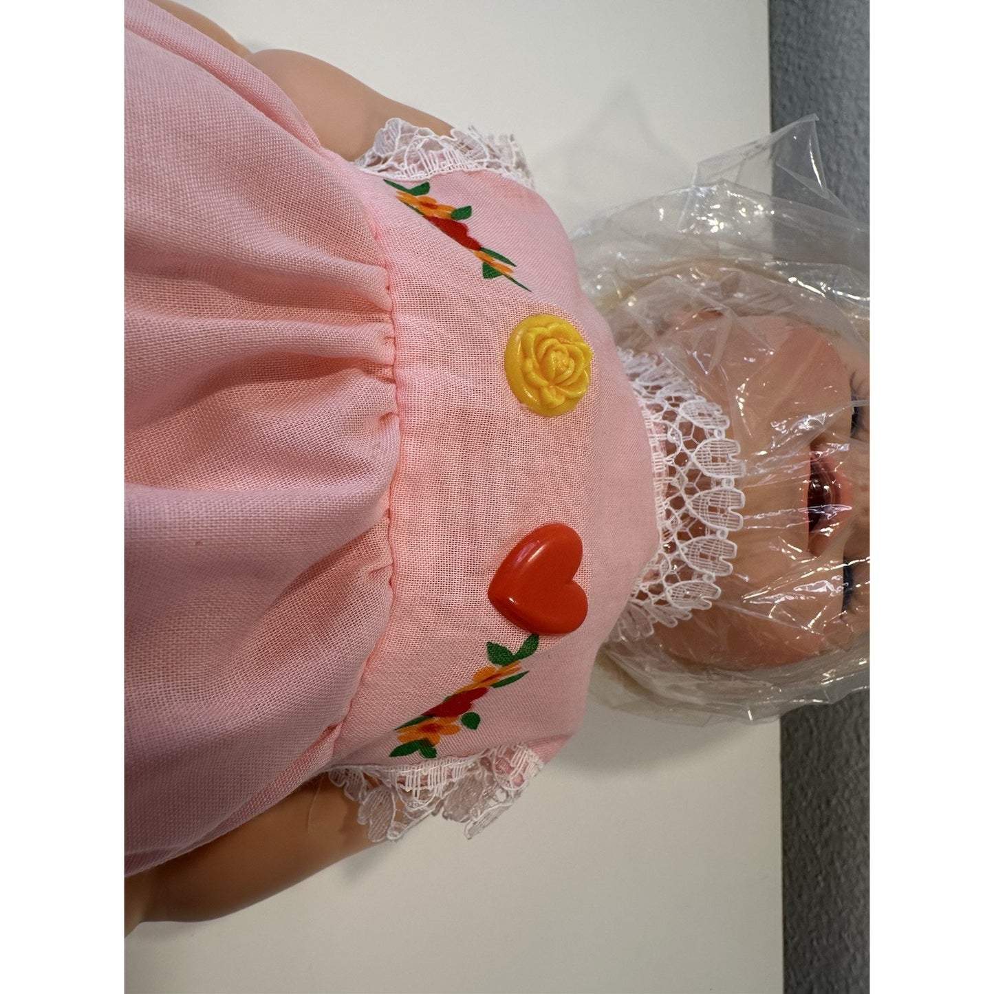 VINTAGE *NEW* 1976 New In Box Baby Sez So Press Her Heart Talking Doll Blonde