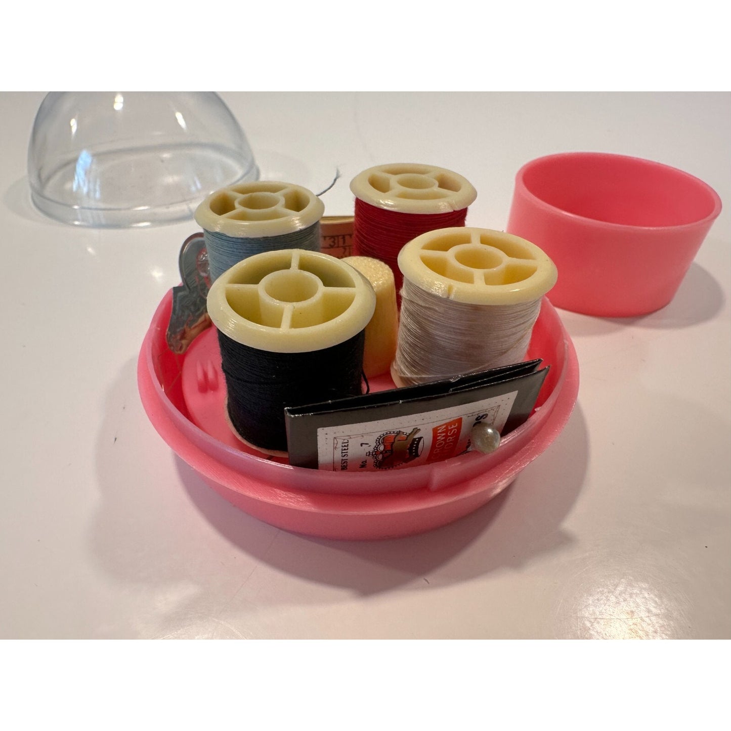 VINTAGE *NEW* Travel/Mini Ball Mirror Sewing Kit 4 X Thread Rolls + Supplies Pnk