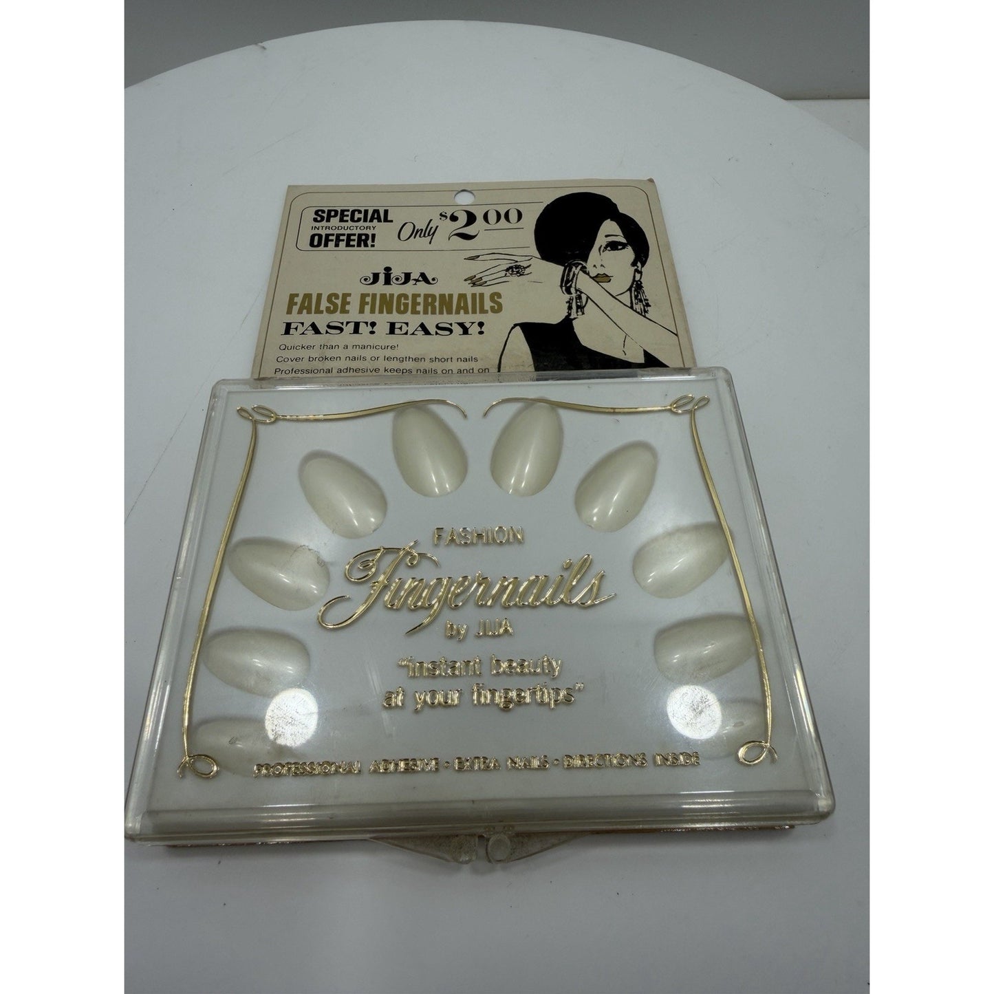 VINTAGE *NEW* 1960's Jija False Fashion Pearl Color Fingernails
