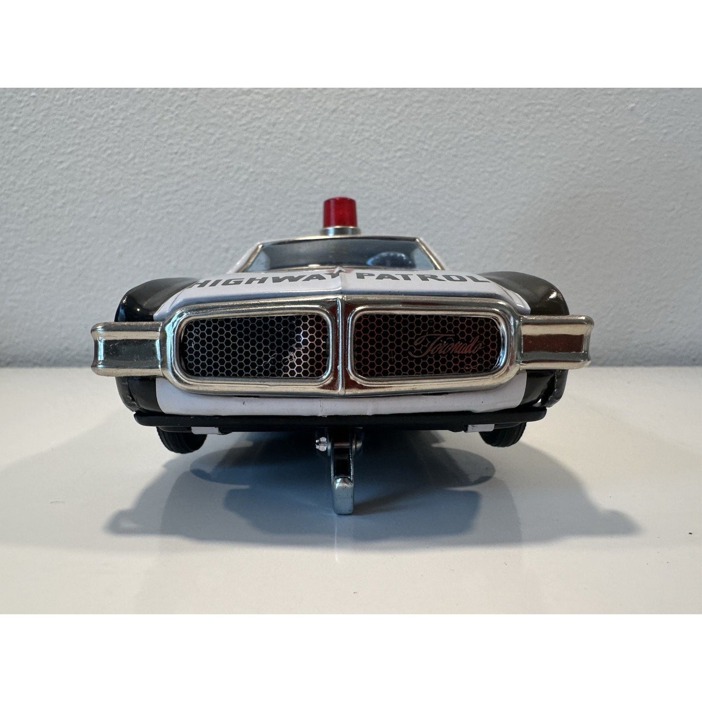 VINTAGE *NEW* 1970's Highway Patrol P.D. 12 Battery Operated Die-Cast Toy Car