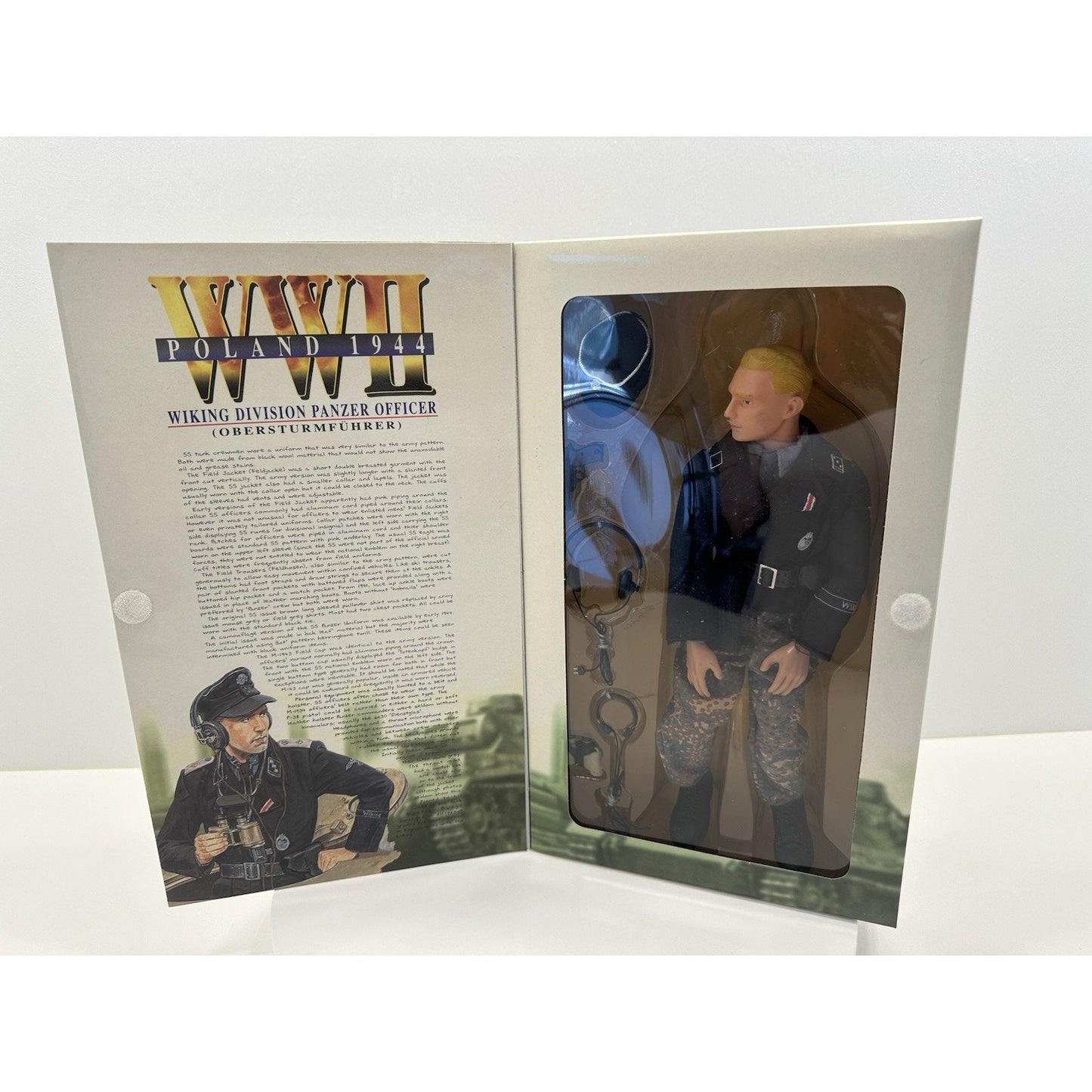 VINTAGE *NEW* 1999 DRAGON WWII "Fritz" Obersturmfuhrer Panzer Officer