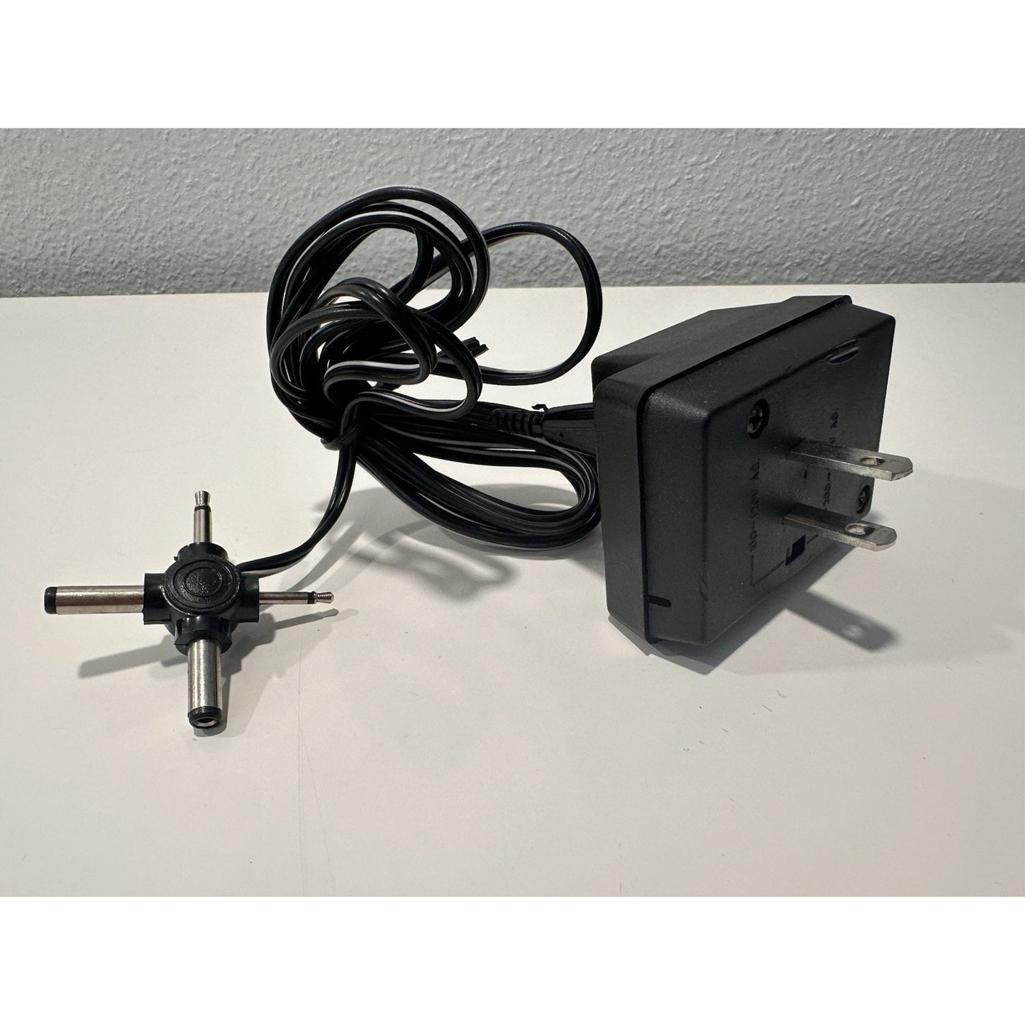 VINTAGE *NEW* Memex AC/DC Power Adapter 110V/220V 5W DC300MA
