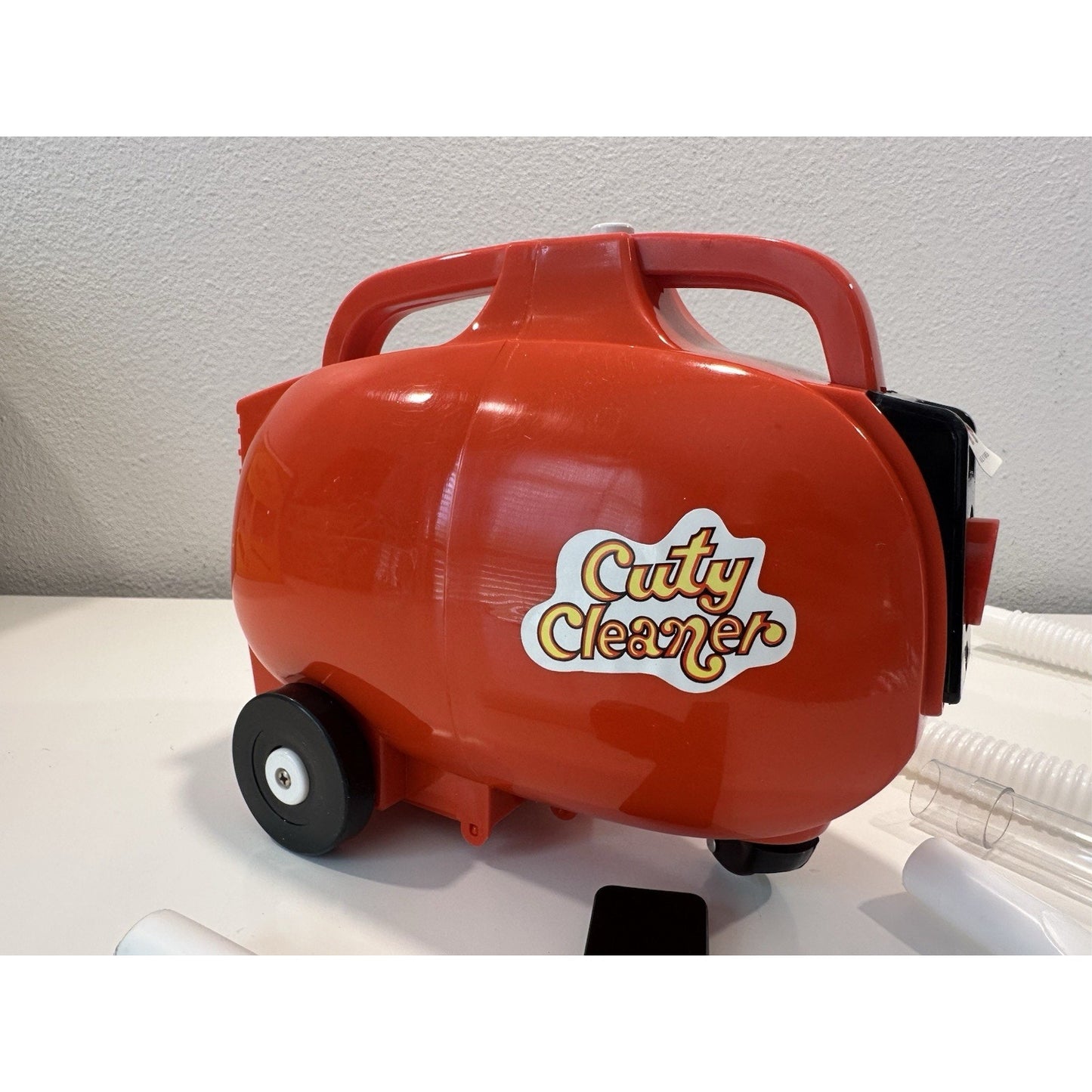 VINTAGE *NEW* In My Little House Battery Mini Vacuum Cleaner Toy Daewoo