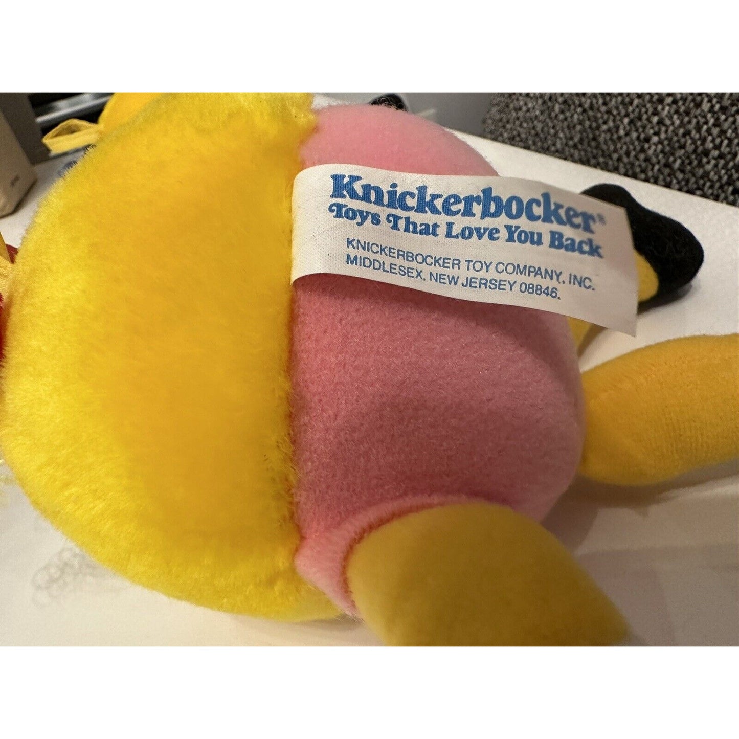 VINTAGE *NEW* 1980's SUPER RARE Ms Pacman Plushy SET - Blue/Pink