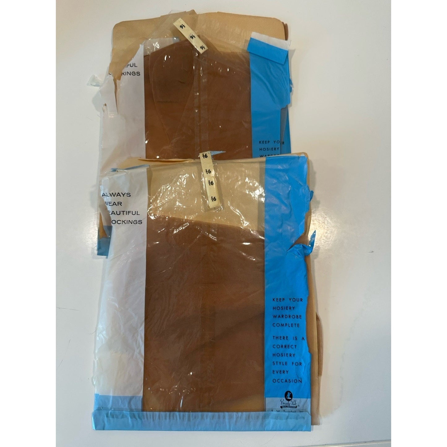 VINTAGE *NEW* 1950's Hosiery Seamless 400 Ndl Flat Knit-Beigetone-Sz 9.5 X 2-Pack