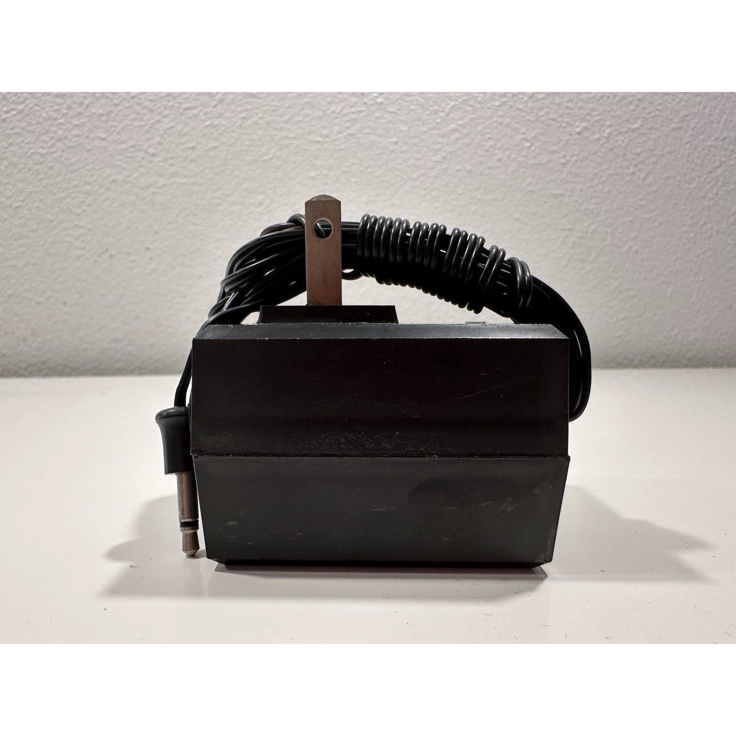 VINTAGE *NEW* Arrow AC Power Adapter Japan 117V/6V 300mA