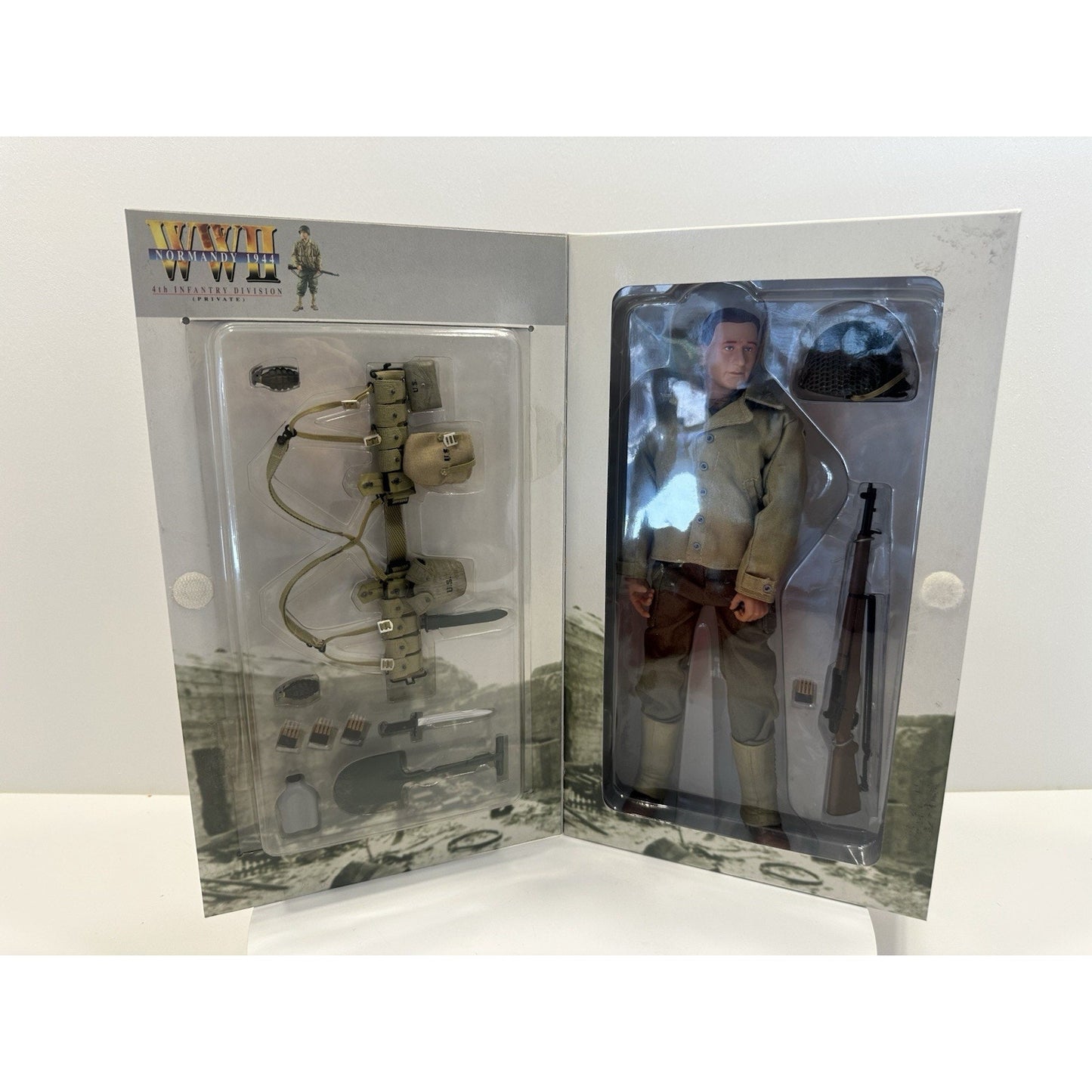 VINTAGE *NEW* Dragon WWII "Scott" 4th Infantry Normandy 1944 Action Figure